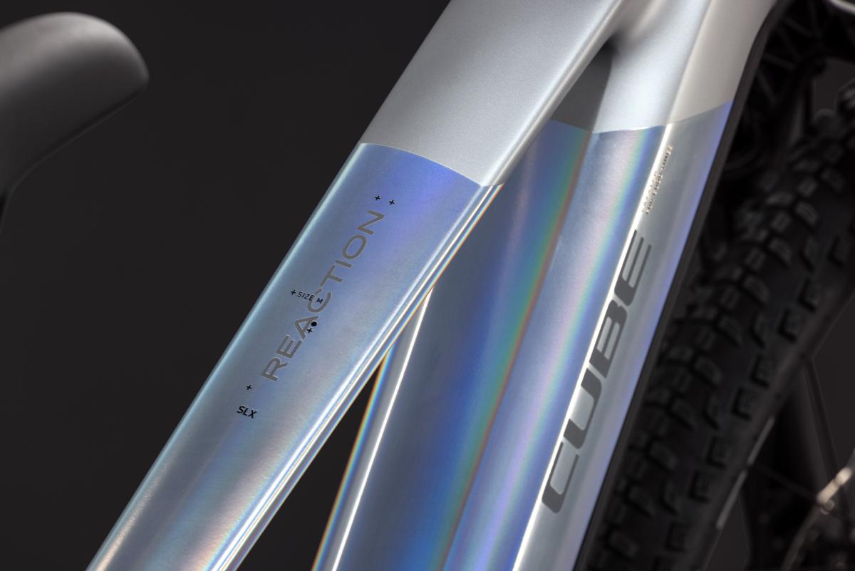 Cube Reaction Hybrid SLX 800 platinum'n'reflex – Bild 3