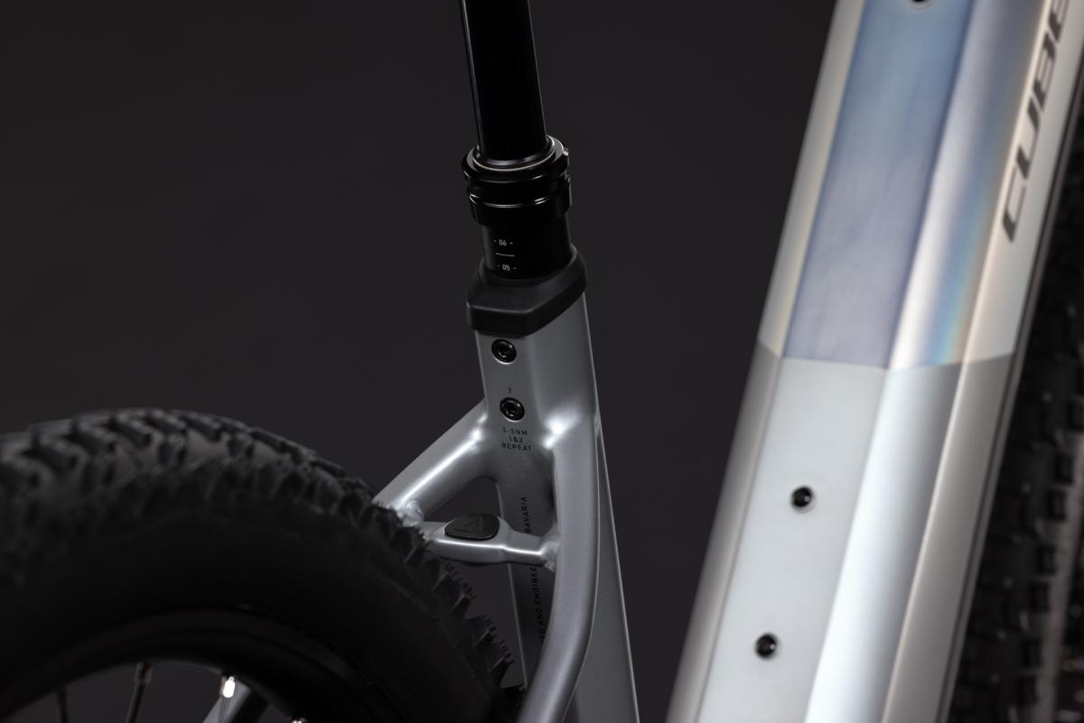 Cube Reaction Hybrid SLX 800 platinum'n'reflex – Bild 4