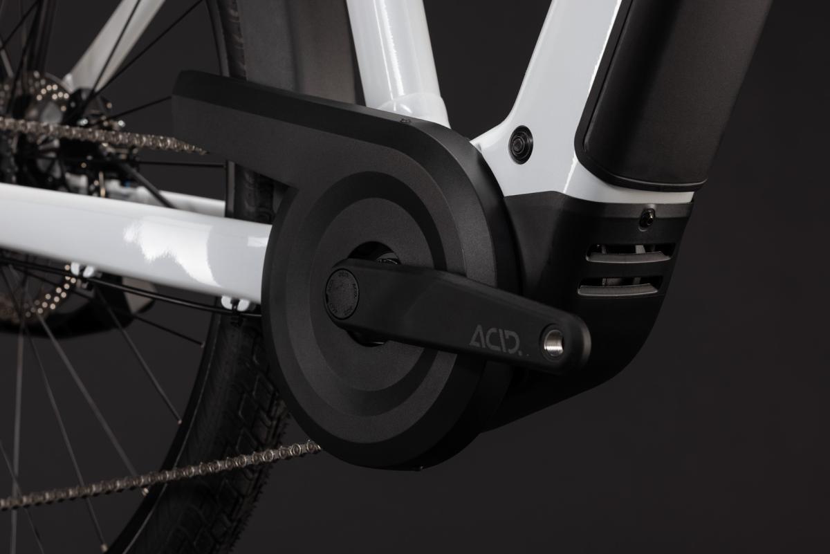 Cube Touring Hybrid ONE 600 metallicwhite'n'chrome – Bild 5