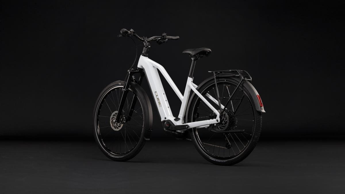 Cube Touring Hybrid ONE 600 metallicwhite'n'chrome – Bild 10