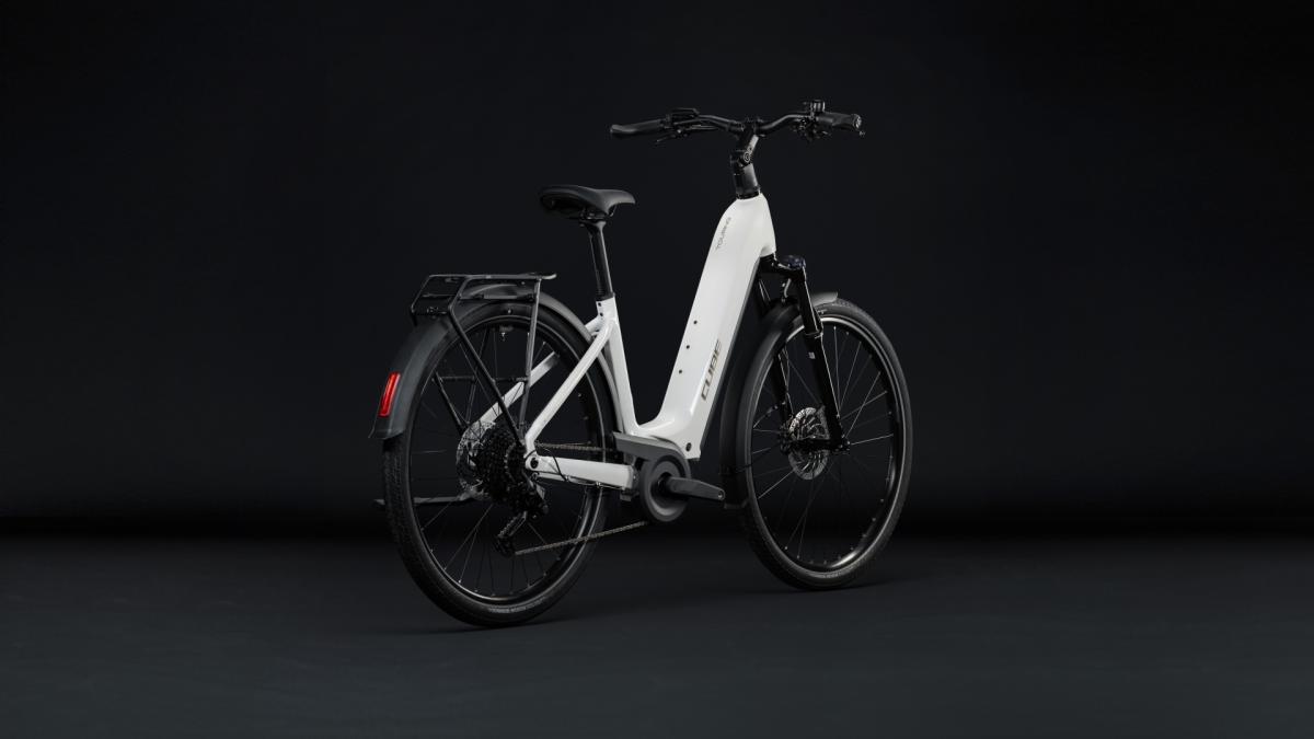 Cube Touring Hybrid ONE 600 metallicwhite'n'chrome – Bild 8