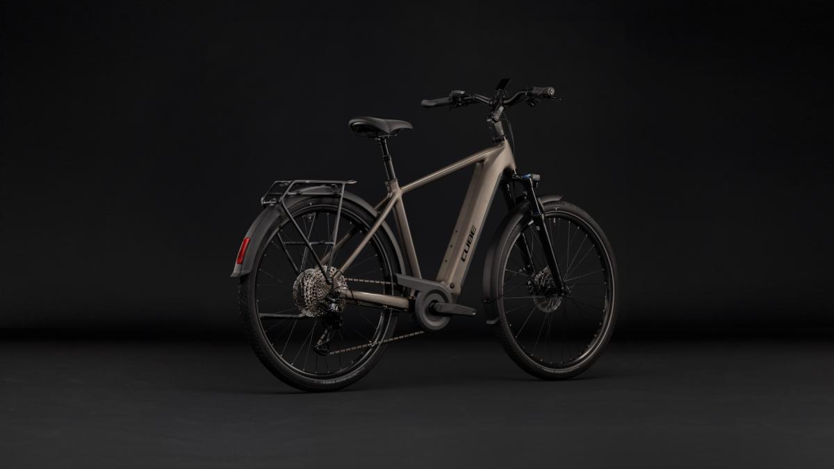 Cube Touring Hybrid Pro 800 metallicumbra'n'black – Bild 8