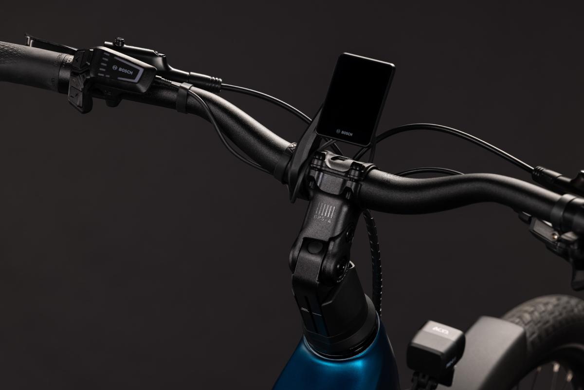 Cube Touring Hybrid Pro 800 electricblue'n'prizm – Bild 2