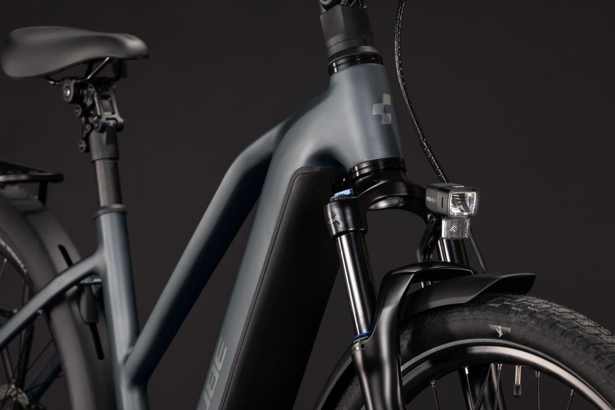 Cube Touring Hybrid Deluxe SLX 800 slabgrey'n'chrome – Bild 6