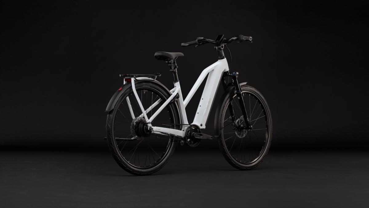 Cube Kathmandu Hybrid Deluxe Pro 800 metallicwhite'n'chrome – Bild 8