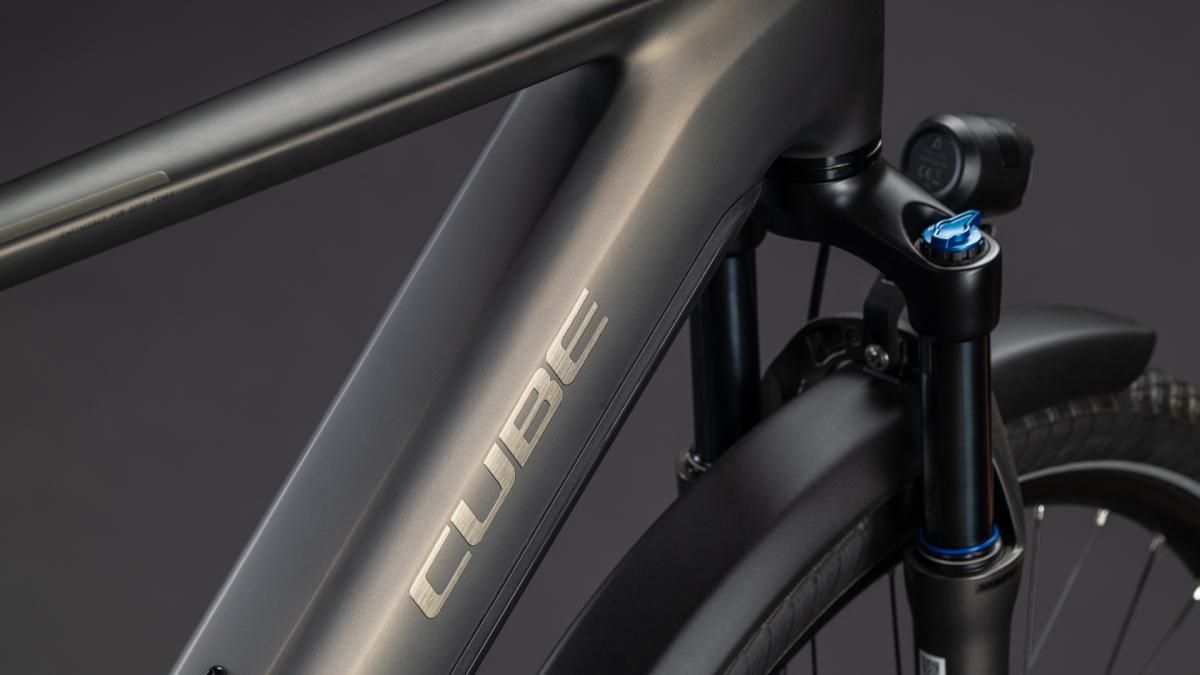 Cube Touring Hybrid Comfort SLX 800 charcoal'n'chrome – Bild 3
