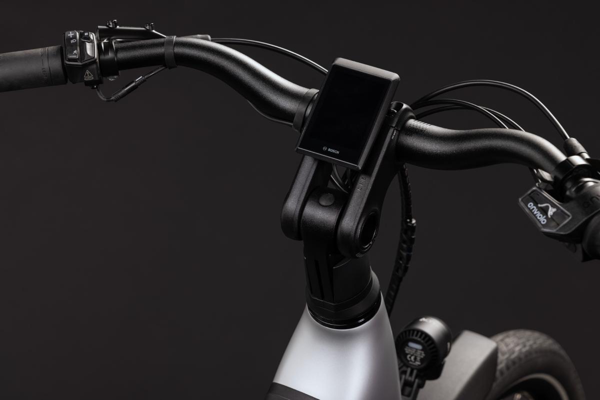 Cube Supreme Hybrid Deluxe Pro 600 silverstar'n'reflex – Bild 3