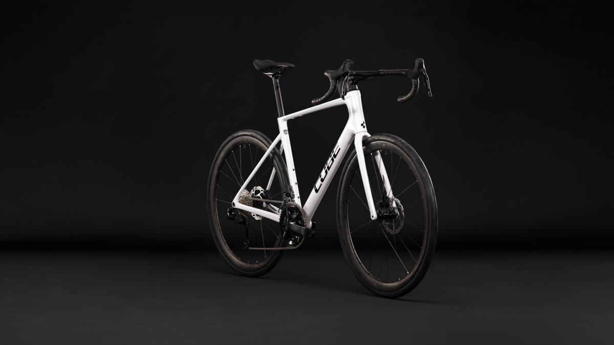 Cube Attain C:62 SLX metallicwhite'n'black – Bild 8