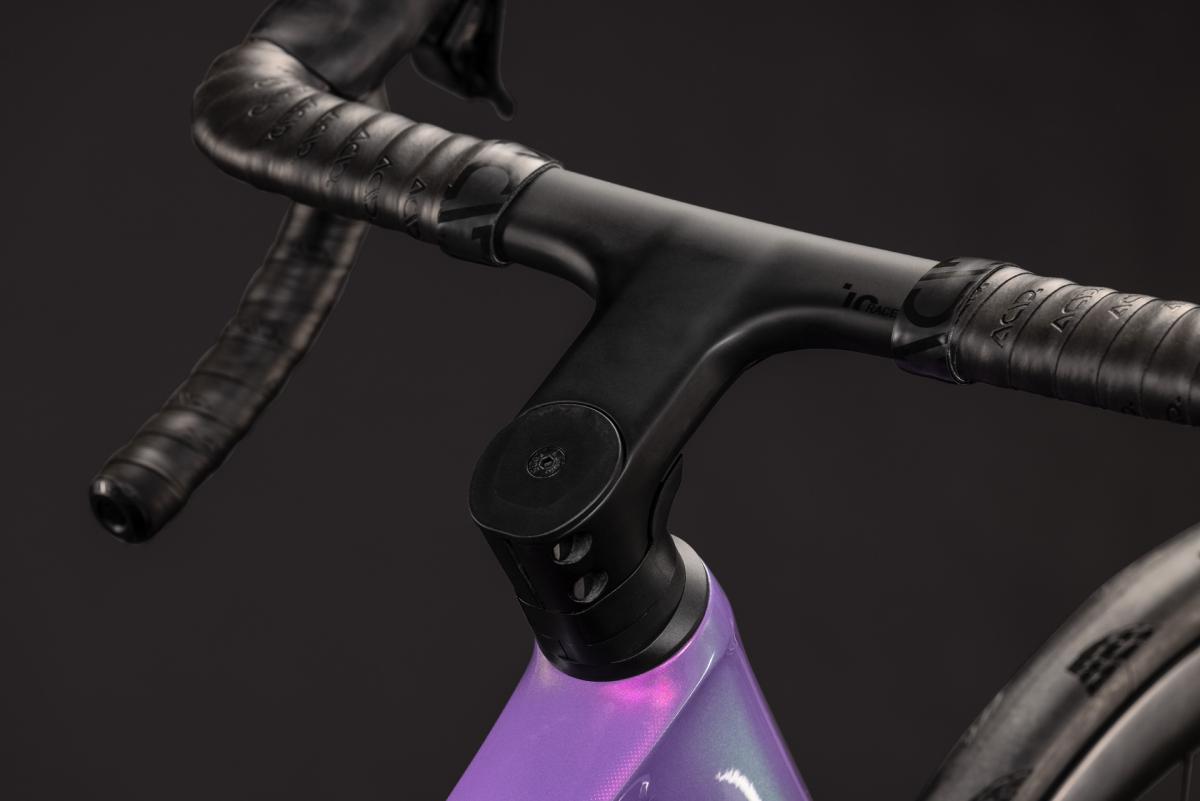 Cube Attain C:62 SLT cosmicpurple'n'black – Bild 2