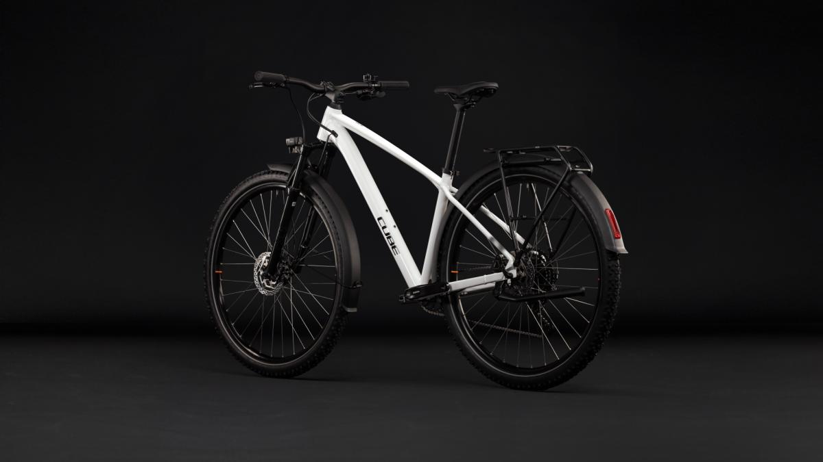 Cube Aim ONE FE metallicwhite'n'black – Bild 9