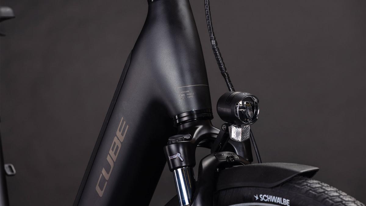 Cube Supreme Hybrid Comfort Pro 600 grey'n'chrome – Bild 6