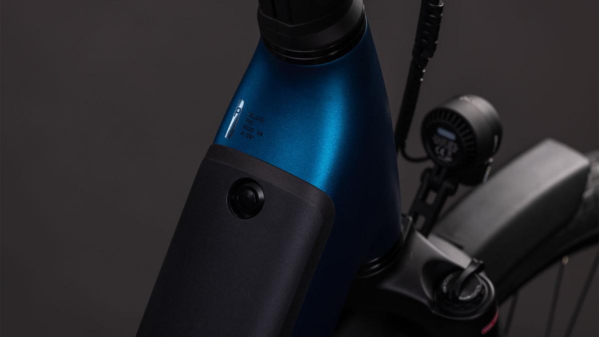 Cube Supreme Hybrid Deluxe Pro 600 electricblue'n'chrome – Bild 2
