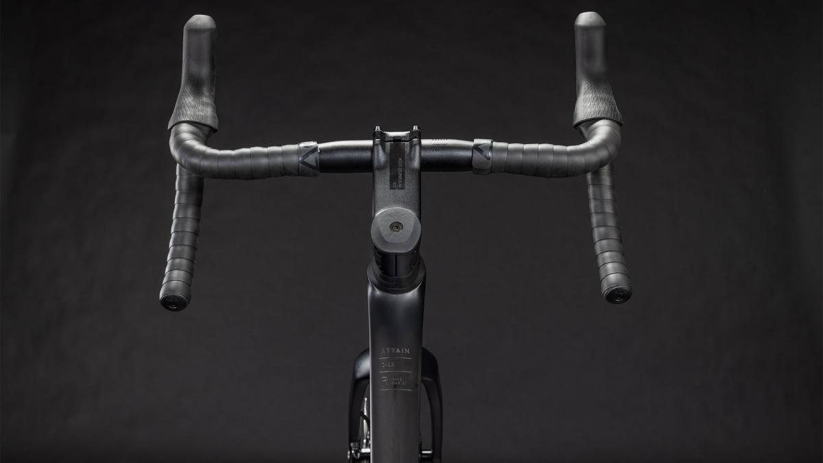 Cube Attain C:62 Race blackline – Bild 3