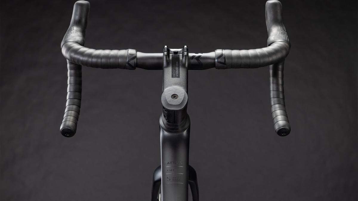 Cube Attain C:62 SLT carbon'n'coalchrome – Bild 3