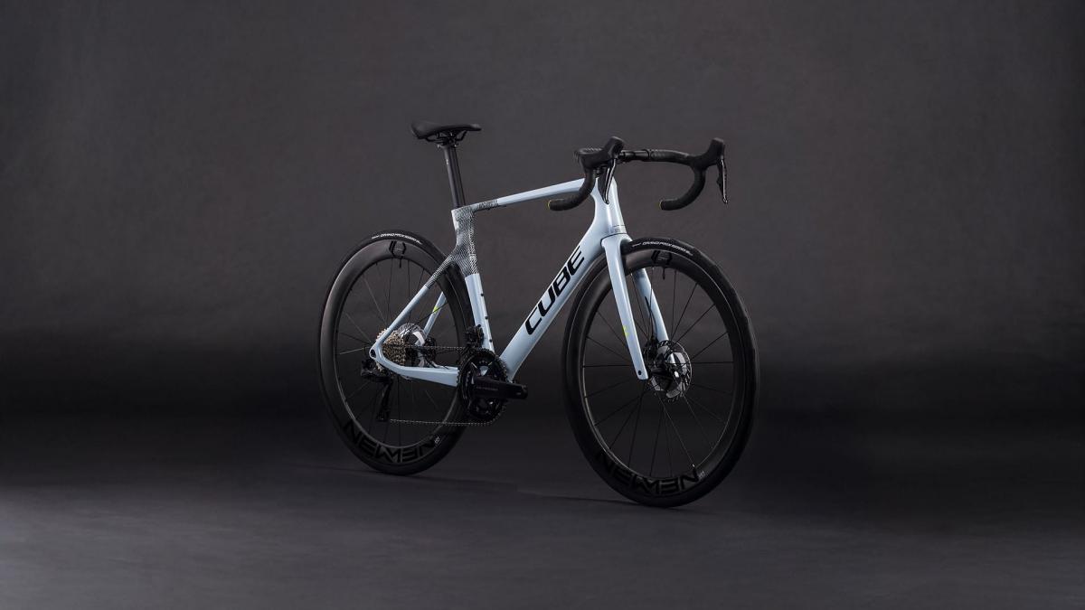 Cube Agree C:62 Race glacier'n'black – Bild 8
