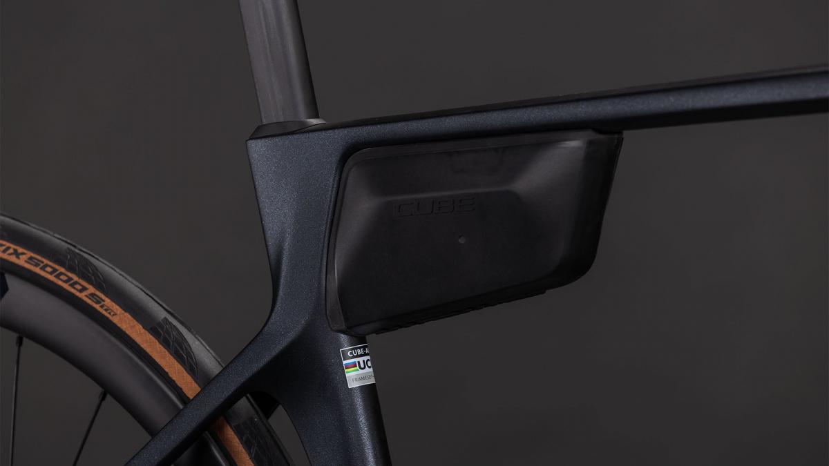 Cube Agree C:62 SLX nightshift'n'prism – Bild 4