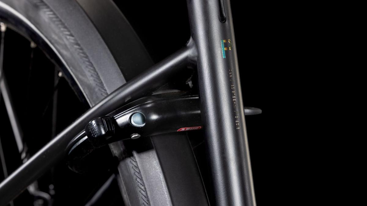 Cube Supreme Hybrid Pro 625 black'n'spectral – Bild 6