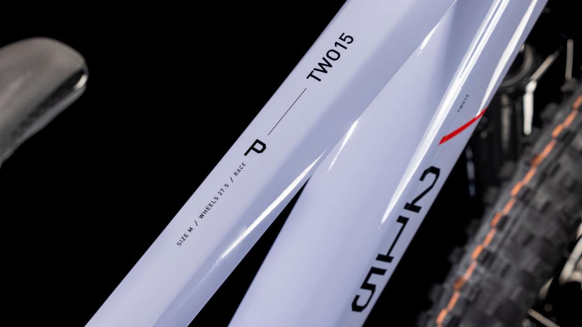 Cube TWO15 Race 27.5 cyclamen'n'black – Bild 3